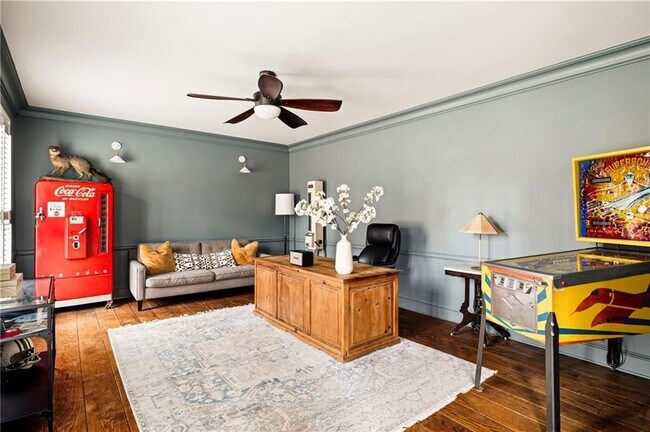 Building Photo - 2270 Emerald Dr