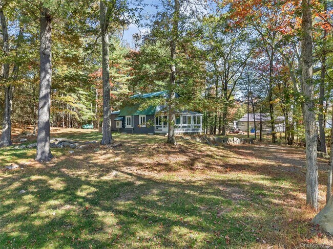 Building Photo - 24 Old Westbrookville Rd