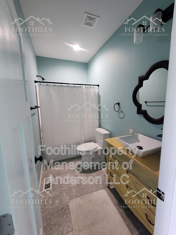 Building Photo - 128 Hudgins Lake Rd