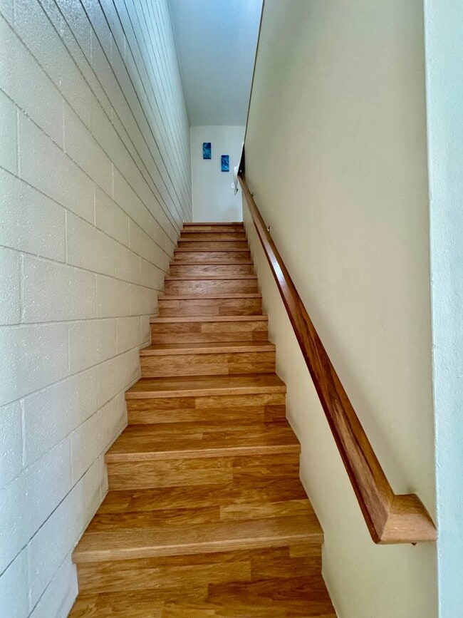 Building Photo - 3/2.5/2 Townhome located in Kuapa Isle, on...
