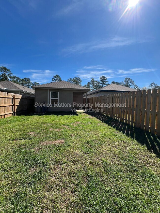 Building Photo - 3241 Damon Dr