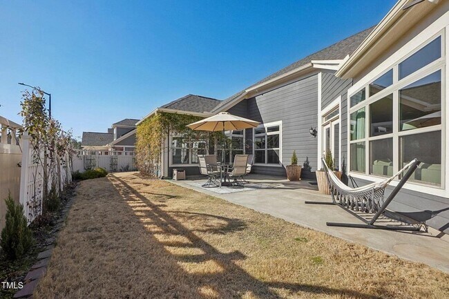 Building Photo - 1414 Martry Rd