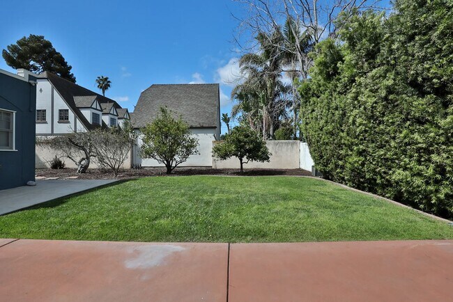 Building Photo - 1020 Madison Ave