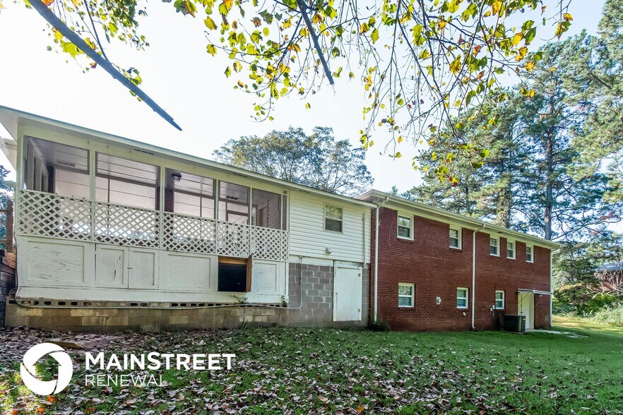 Building Photo - 6170 Pisgah Rd SW