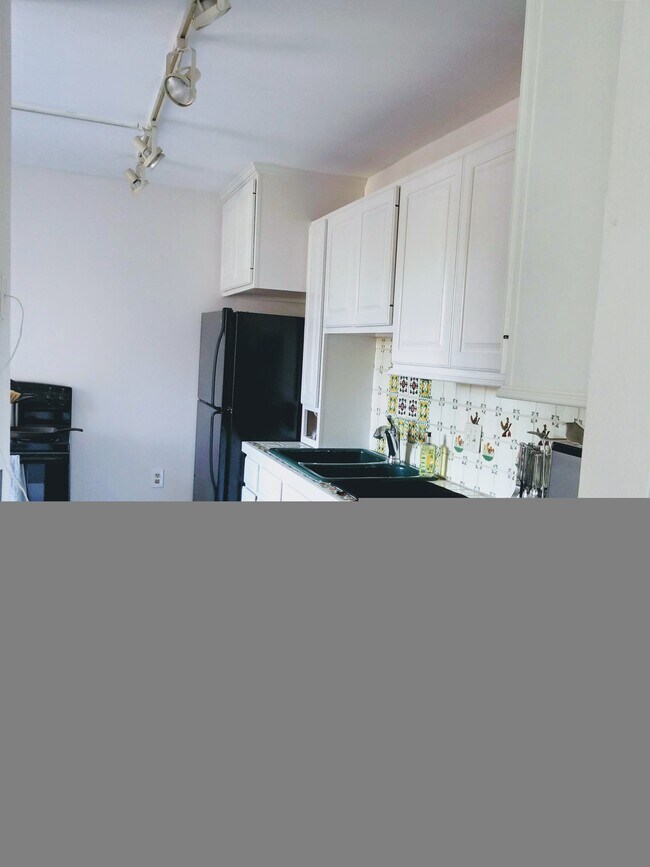 Building Photo - 4705 Tantra Dr