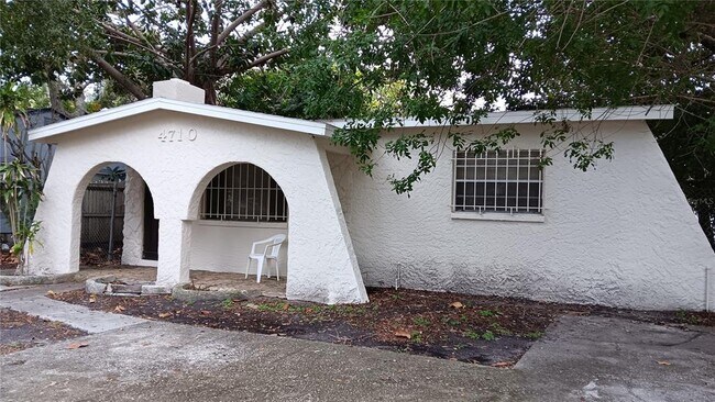Primary Photo - 4710 13th Ave S