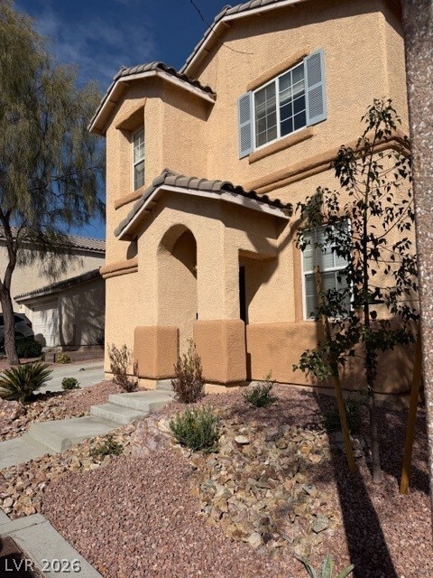 Building Photo - 2660 Heathrow St