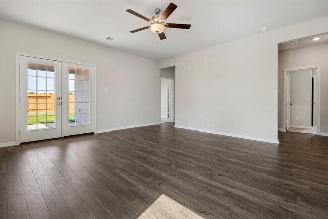 Building Photo - 16449 Blossom Grv Dr