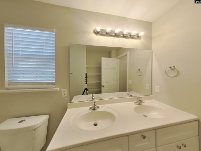 Building Photo - 337 Cape Jasmine Way