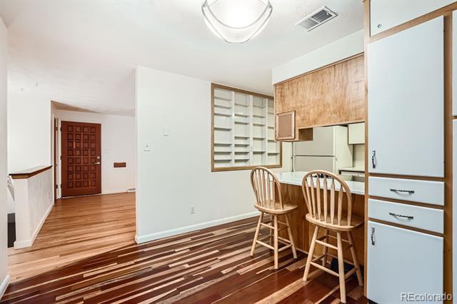 Building Photo - 944 S Potomac Ct