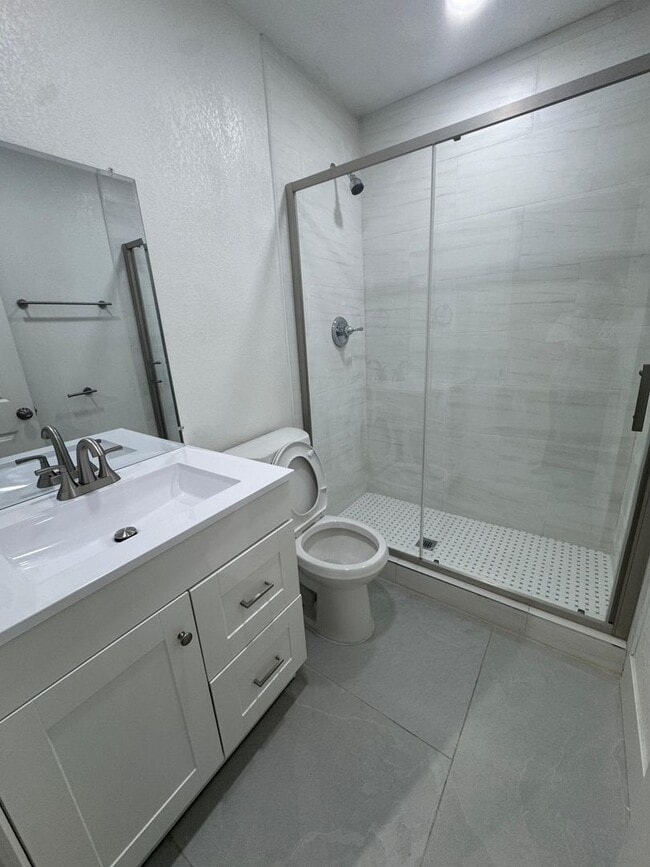 Building Photo - 800 Canosa Ave