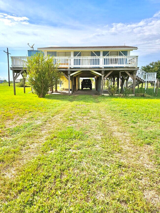 Building Photo - 2104 Galveston Ave
