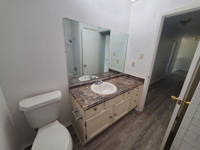 Building Photo - 8716 Clearbrook Trail