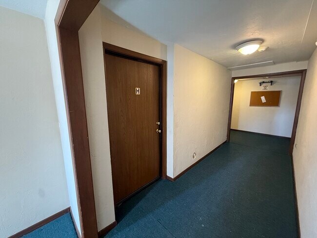 Building Photo - 151 Providence Rd