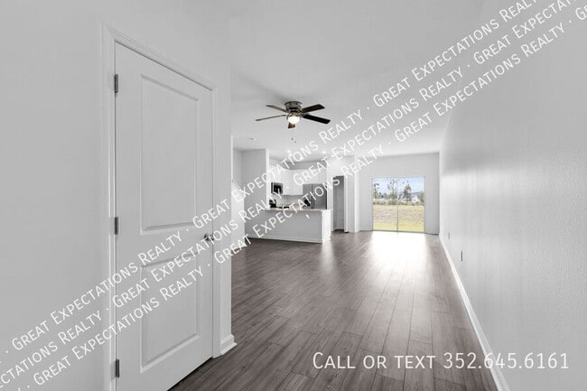 Building Photo - 4919 SW 81st Lp