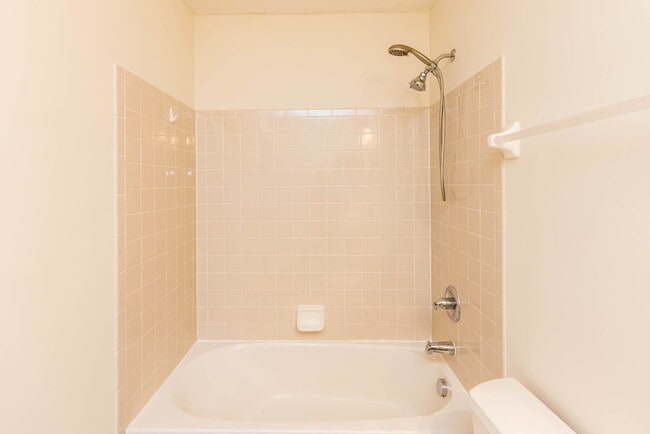 Building Photo - 6382 Morrisey Pl