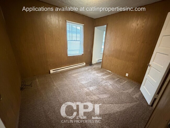 Building Photo - 332 20th Ave