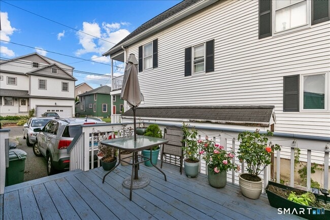 Building Photo - 17 Clinton St