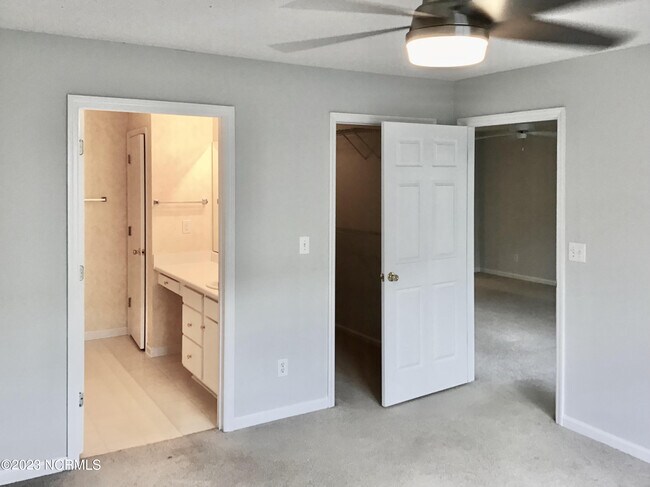 Building Photo - 5002 Hunters Trail