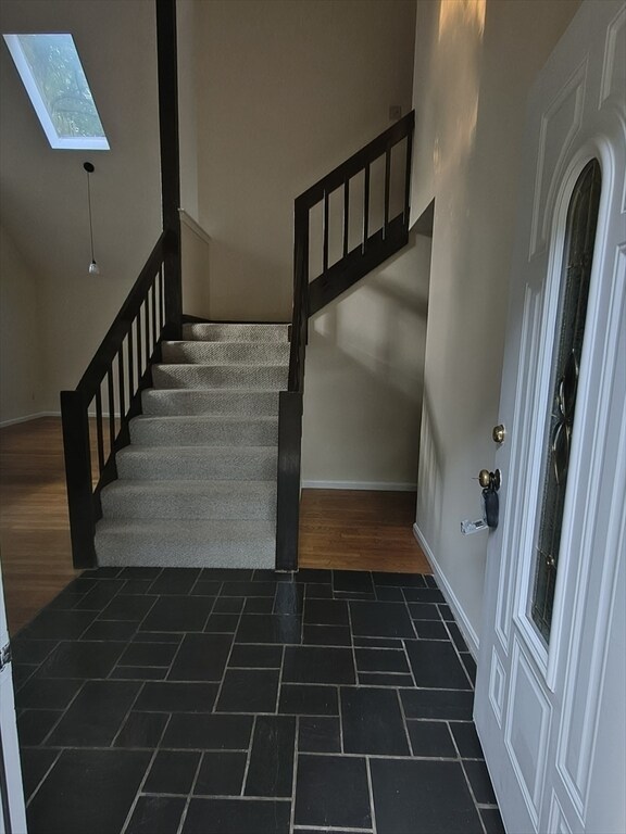 Building Photo - 16 Hundred Oaks Ln