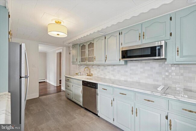 Building Photo - 428 N Wyomissing Blvd