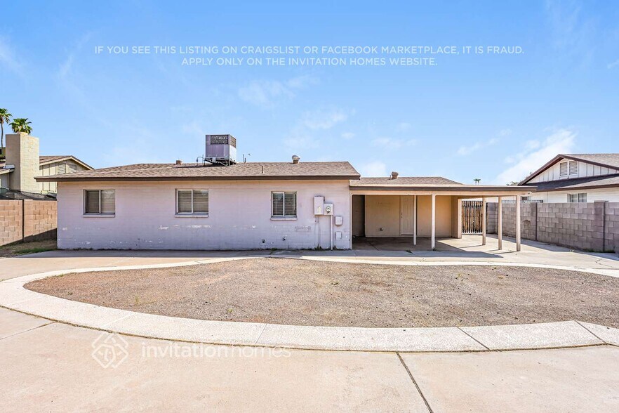 Building Photo - 11628 N 49th Dr