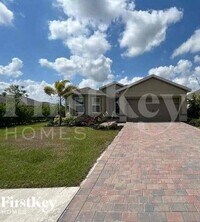Building Photo - 2800 Zaragoza Ct