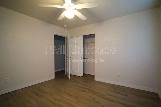 Building Photo - 2510 Mitchell Ave