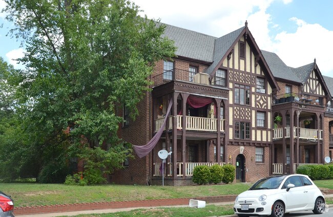 Building Photo - 3408 Park Ave