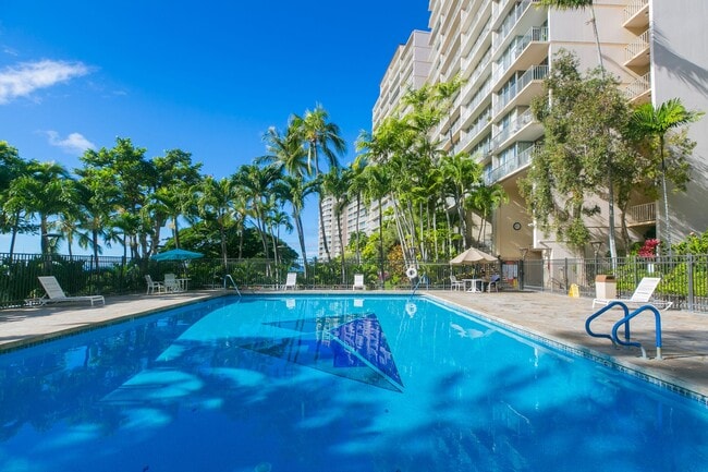 Building Photo - Makaha Valley Towers