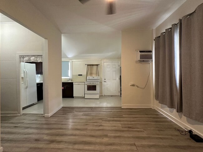 Building Photo - 430 Liliha Ct Ln