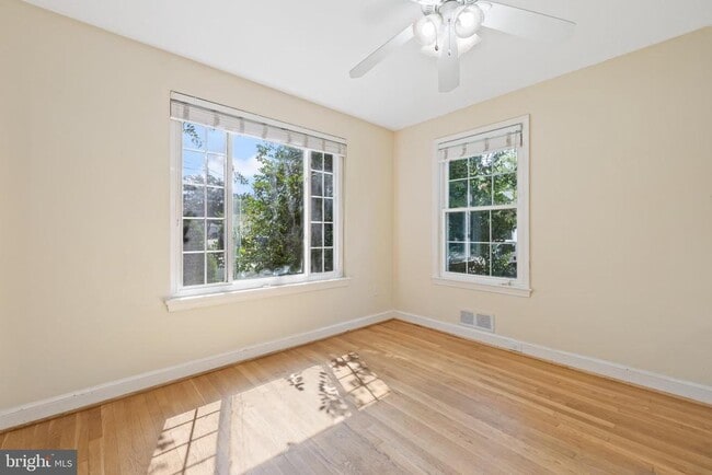 Building Photo - 5601 Wyngate Dr