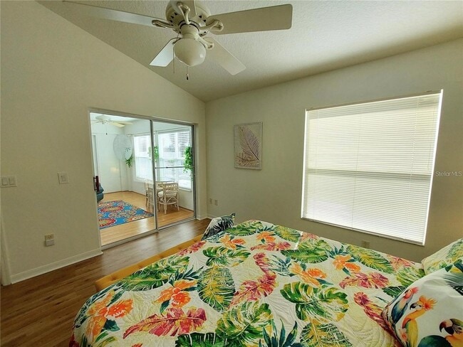 Building Photo - 8830 SE 167th Mayfield Pl