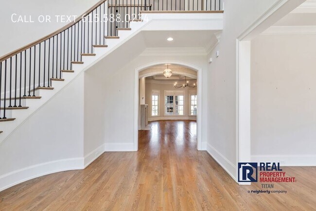 Building Photo - 9220 Lehigh Dr