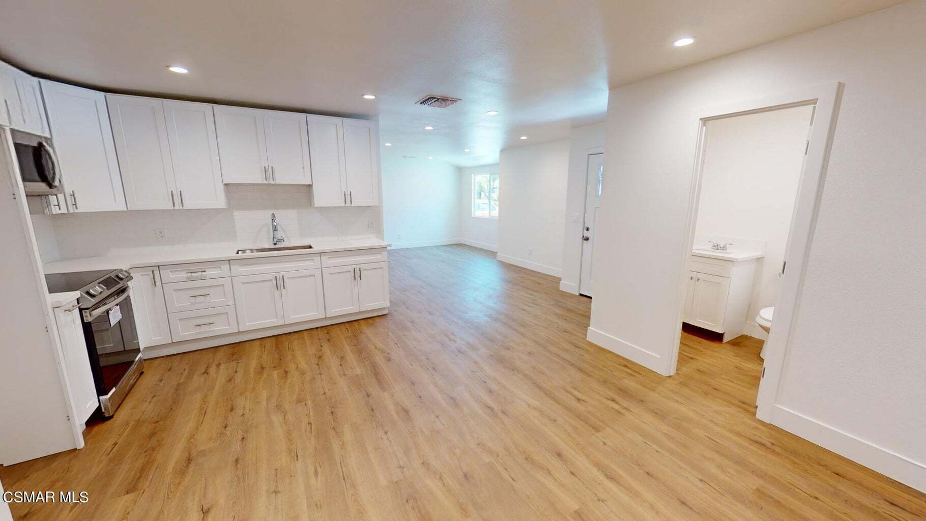 Building Photo - 971 Calle Nogal