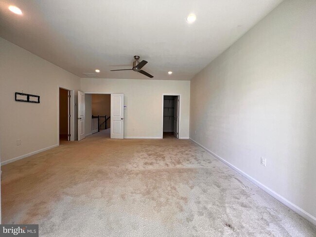 Building Photo - 23480 Logans Ridge Terrace