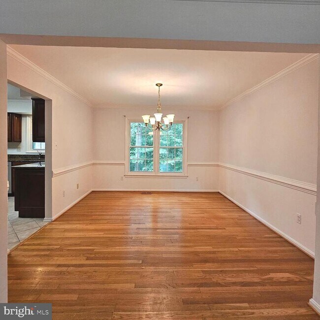 Building Photo - 6004 Station View Ct