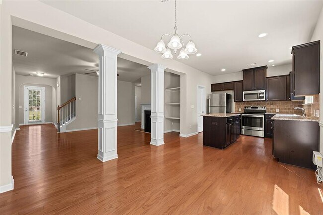 Building Photo - 2365 Bellyard Dr