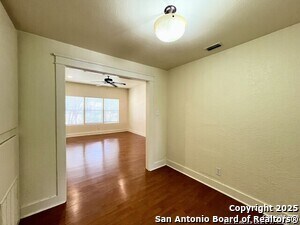 Building Photo - 1535 W Woodlawn Ave
