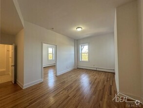 Building Photo - 2 bedroom in brooklyn NY 11238