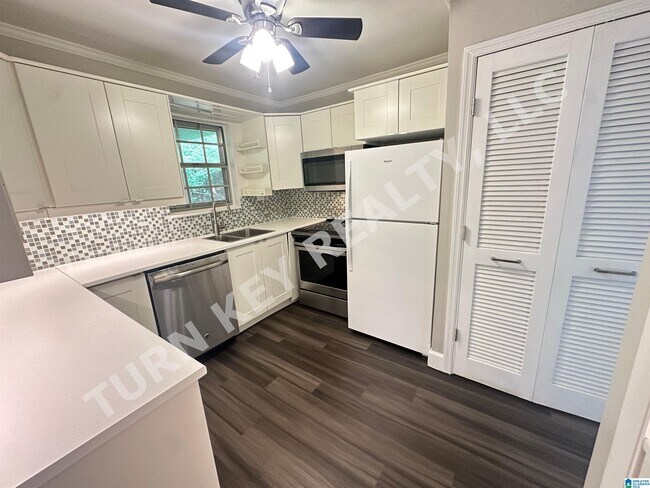 Building Photo - 2202 Montreat Cir