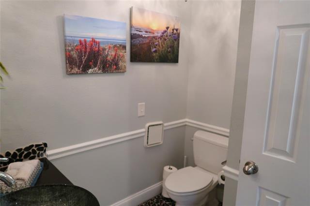 Building Photo - 3816 Mediterranean St