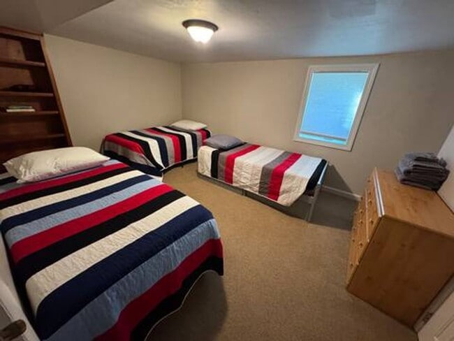 Building Photo - Fully Furnished 4-Bedroom Home Near Clinic...