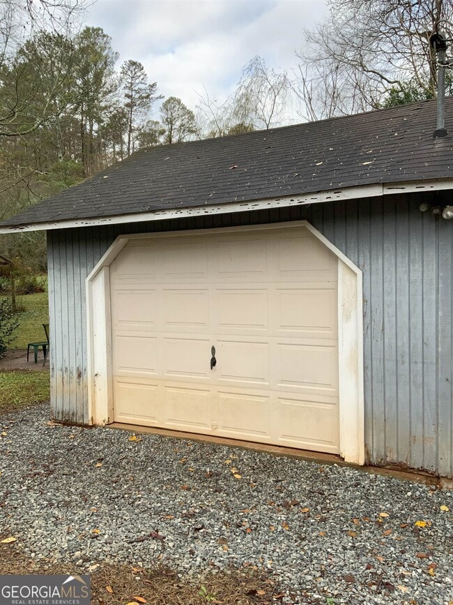 Building Photo - 1590 Waterworks Rd