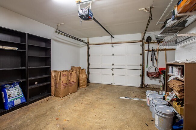 Building Photo - Impressive 3 BR/2 Full BA & 2 Half BA EOG Townhome in Decoverly Adventure!