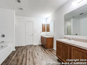 Building Photo - 4715 Stable Holw