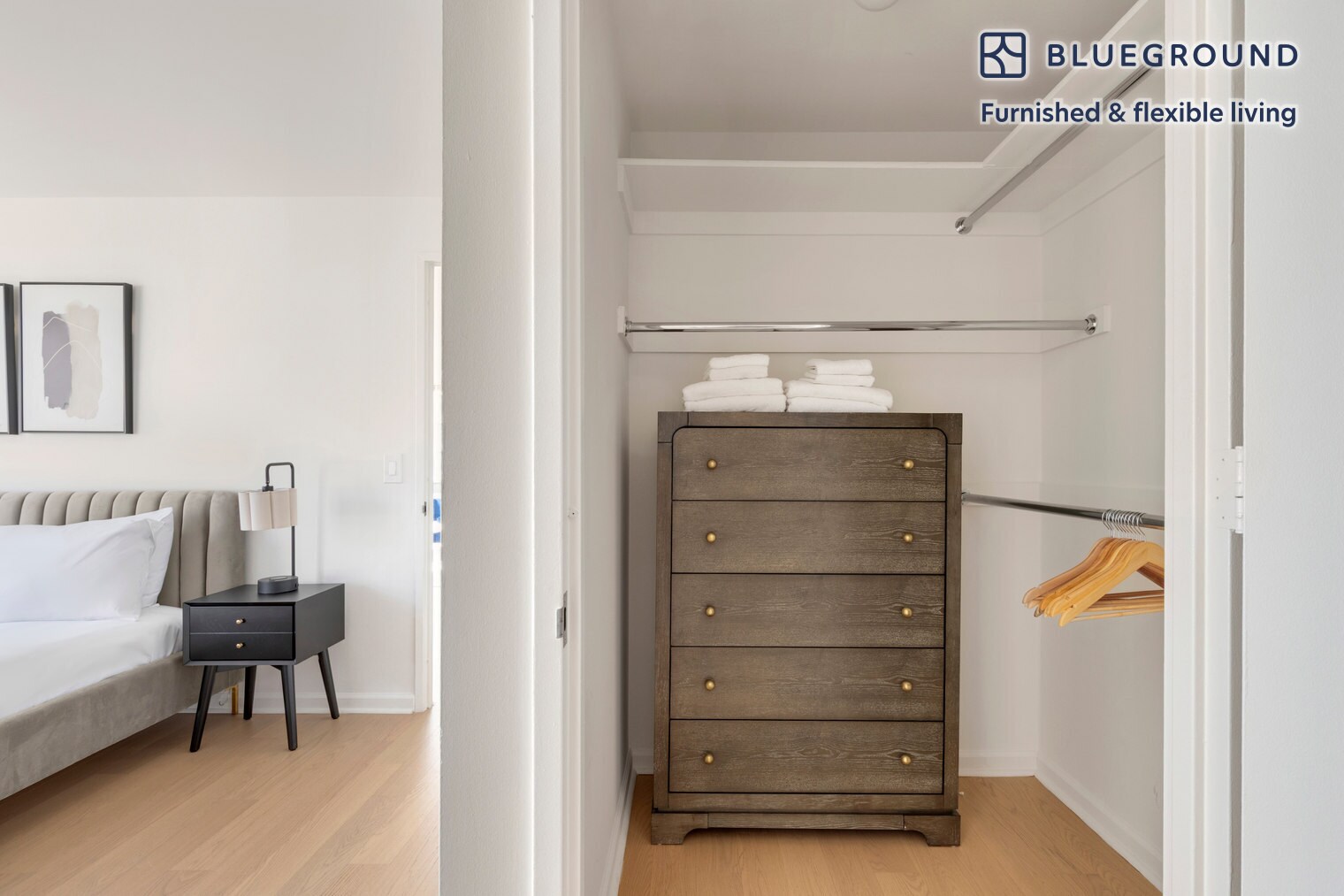 Building Photo - 255 W 94th St