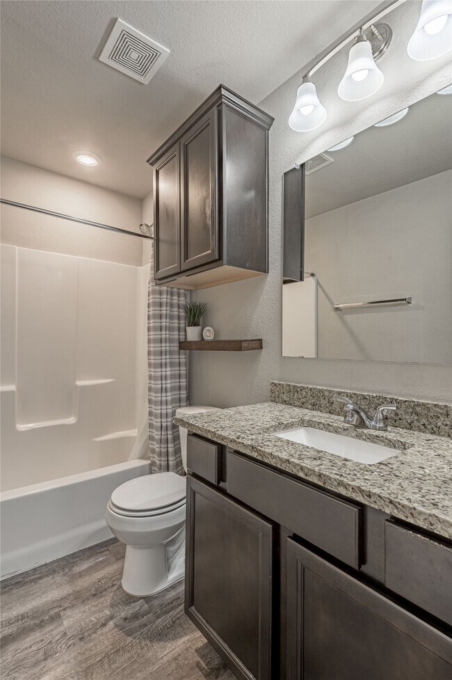 Building Photo - 133 Bates Ct