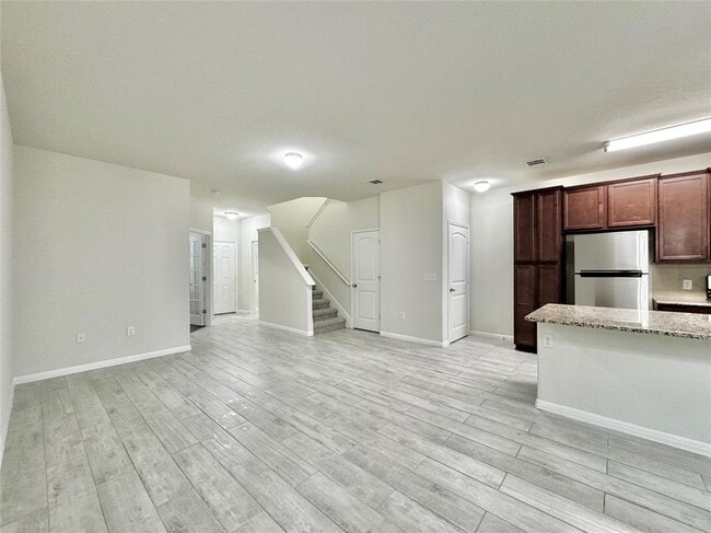 Building Photo - 513 N Heatherwilde Blvd