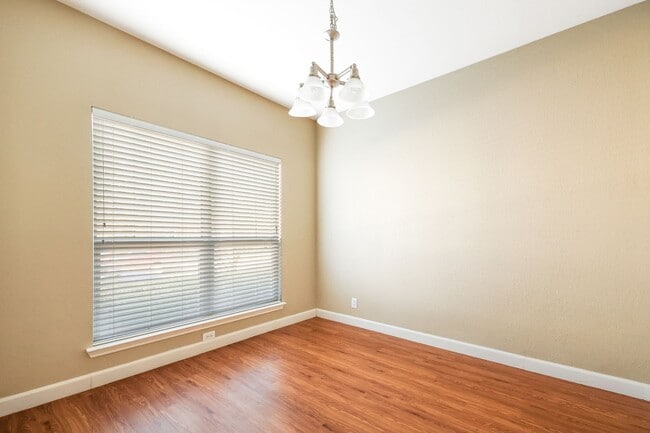 Building Photo - 6223 W Jolie Ct